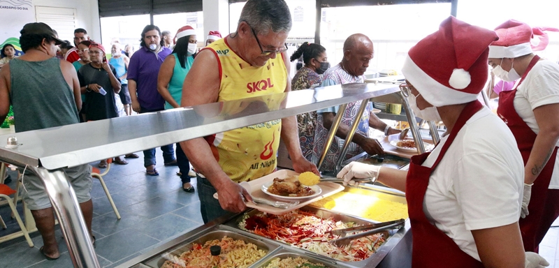 Celebração de Natal com Prato Cheio de afeto e solidariedade