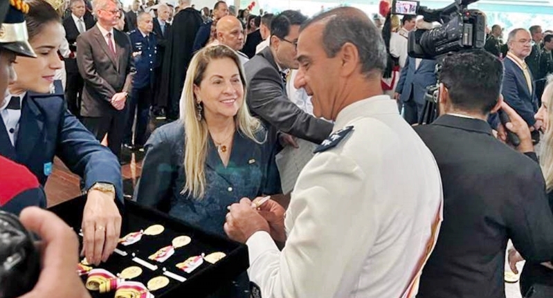 Em Brasília, desembargadora Graça Figueiredo é condecorada com a “Medalha da Ordem do Mérito Judiciário Militar”