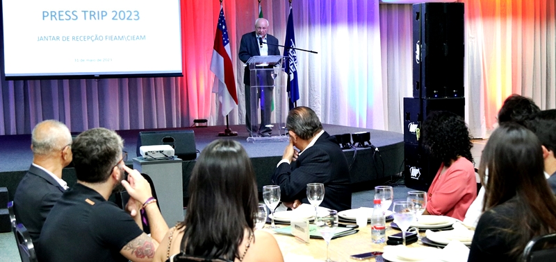 Fieam e Cieam recebem jornalistas para debater ZFM