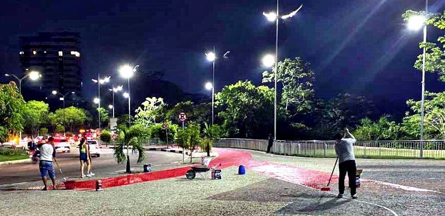 Manaus 354 anos: vexame das pedras portuguesas pintadas e o lixo no Porto de Manaus