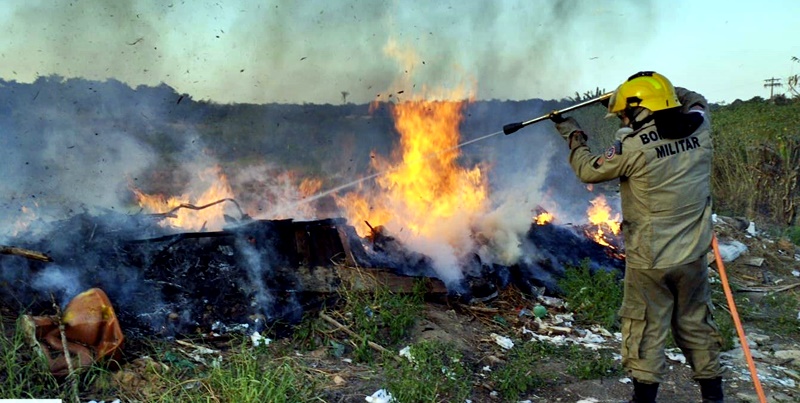 Em 45 dias de missão, Operações Aceiro e Céu Limpo já combateram 1.454 focos de incêndio no Amazonas