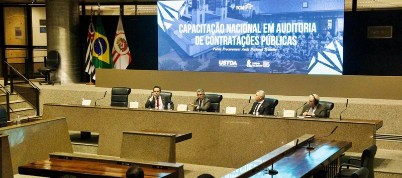 Auditores do TCE-AM participam de capacitação nacional em auditoria de contratações públicas