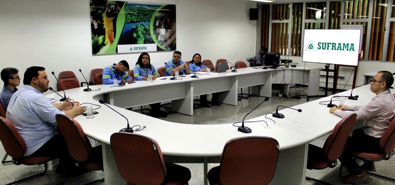Suframa e Grupo Chibatão discutem estratégias para minimizar efeitos da estiagem de 2025 no Amazonas