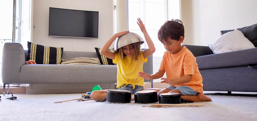 Férias de janeiro: Seis cuidados essenciais para proteger as crianças e aproveitar a temporada com diversão