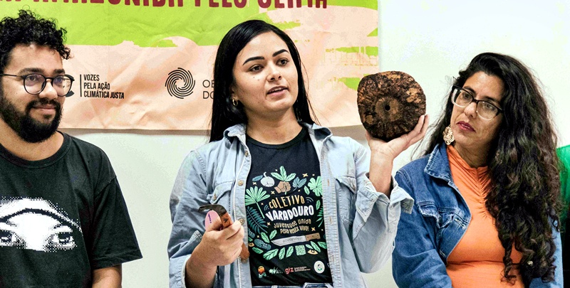 Jovem extrativista da Amazônia é aprovada em mestrado na UnB e reforça luta por educação em territórios tradicionais