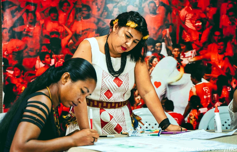 Toada do Boi-Bumbá Garantido homenageia associações de empreendedoras indígenas do Amazonas beneficiadas pela FAS