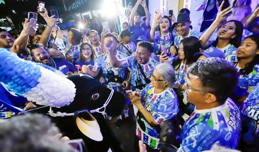 Parintins 2025: Caprichoso realiza maior Boi de Rua da história