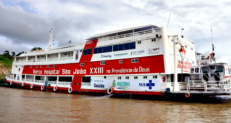 Operação Cheia 2025: Governo do Amazonas envia Balsa Hospital e Barco São João para apoiar ações de saúde em Anamã