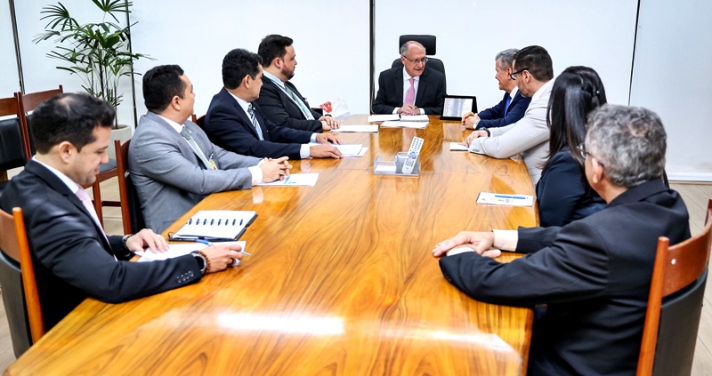 Superintendente da Suframa é recebido pelo vice-presidente, apresenta balanço de dois anos e demandas como a necessidade de concurso público na Autarquia