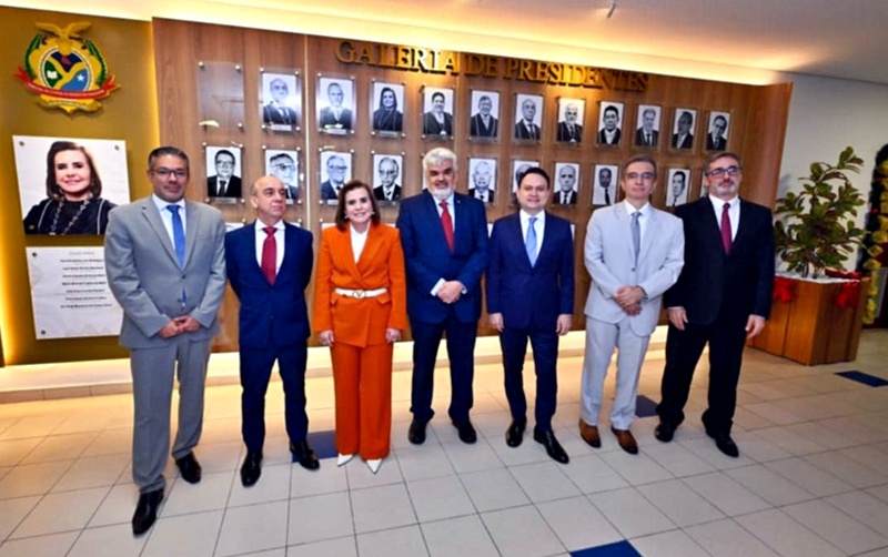 TCE-AM reinaugura galeria dos ex-presidentes como parte das ações pelo aniversário de 75 anos