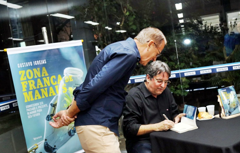 Fieam prestigia lançamento de livro que destaca legado, desafios e futuro da Zona Franca de Manaus 