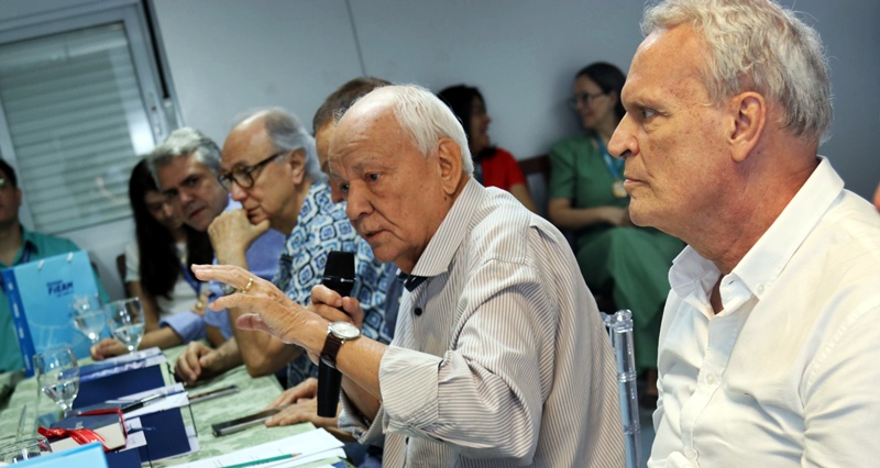 Conselheiros aprovam resultados do Sesi e Senai em reunião no Barco-Escola Samaúma II