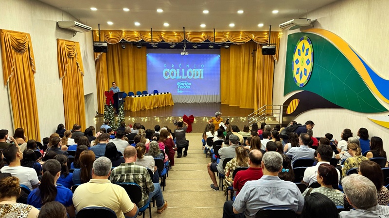 Tradição e Excelência: Colégio Martha Falcão reconhece alunos em cerimônia de premiação