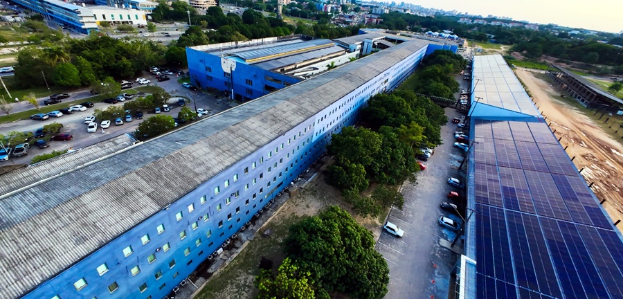 Universidade de Manaus passa a operar com 95% de energia solar no início do ano letivo